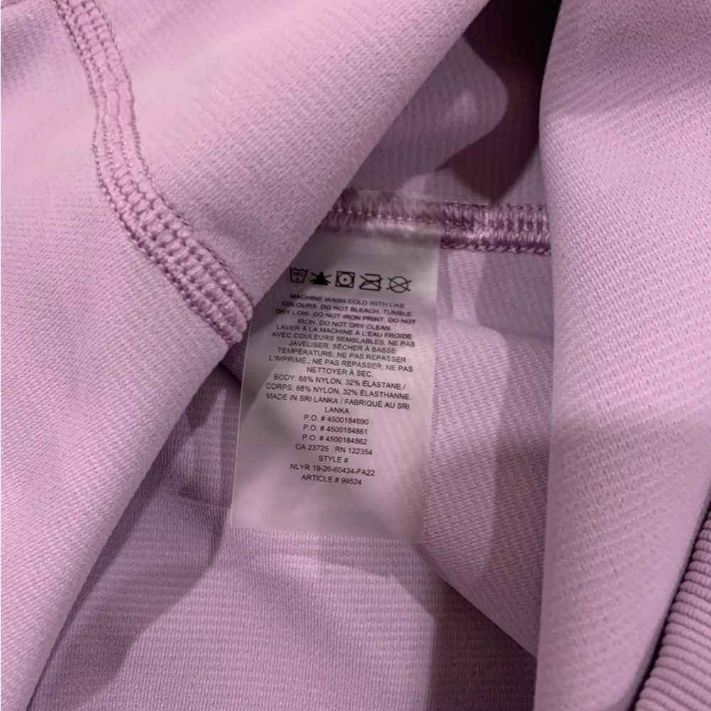 Aritzia Lavender Women Shorts - Picture 4 of 5